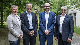 v.l.n.r.: Dr.-Ing. Michael Szerman (VEKA), Dr. Michael Stöger (REHAU), Frank Zimmermann (REHAU), Christian Fischer (Schüco) © Sarah Heuser/GKFP e.V. v.l.n.r.: Dr.-Ing. Michael Szerman (VEKA), Dr. Michael Stöger (REHAU), Frank Zimmermann (REHAU), Christian Fischer (Schüco) © Sarah Heuser/GKFP e.V.