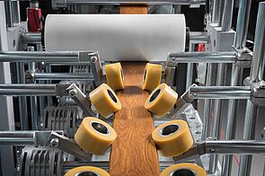 Folienkaschierung. Alle Bilder: TAKA+WPR